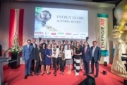 Gruppenfoto mit allen Preisträgerinnen und Preisträger des Energy Globe Austria 2019.