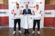 .l.: Issa Naschcho (Judo Austria-Athlet), Wirtschafts- und Sport-Landesrat Markus Achleitner, Samuel Gaßner (Judo Austria-Athlet), Foto Land OÖ/Margot Haag, Verwendung mit Quellenangabe
