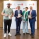 Wirtschafts- und Sport-Landesrat Markus Achleitner stellte mit (v.l.) dem ehemaligen Lehrling und späteren Olympiamedaillengewinner Lukas Weißhaidinger, dem jungen Sportler Björn Neebe (Hammerwerfer und Lehrling in der Konditorei Jindrak) sowie KommR Mst. Leo Jindrak (Vize-Präsident Wirtschaftskammer OÖ) das Modell „Lehre und Leistungssport“ vor.