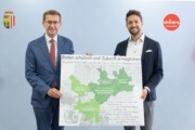 achleitner_resch_land_ooe_spenlingwimmer Wirtschafts- und Raumordnungs-Landesrat Markus Achleitner und DI Michael Resch, Abteilung Raumordnung des Landes OÖ.